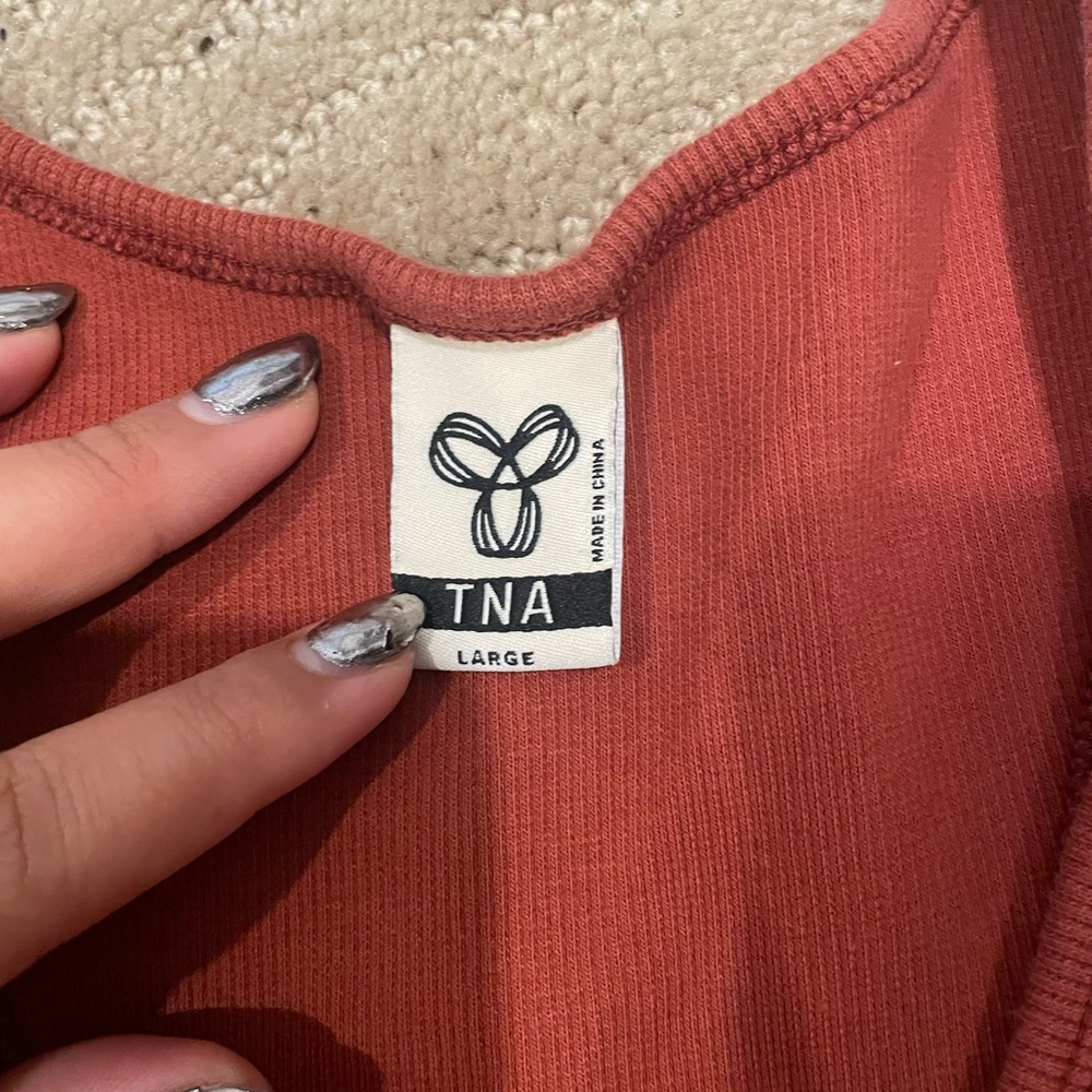 Tan tank top - Picture 4 of 5
